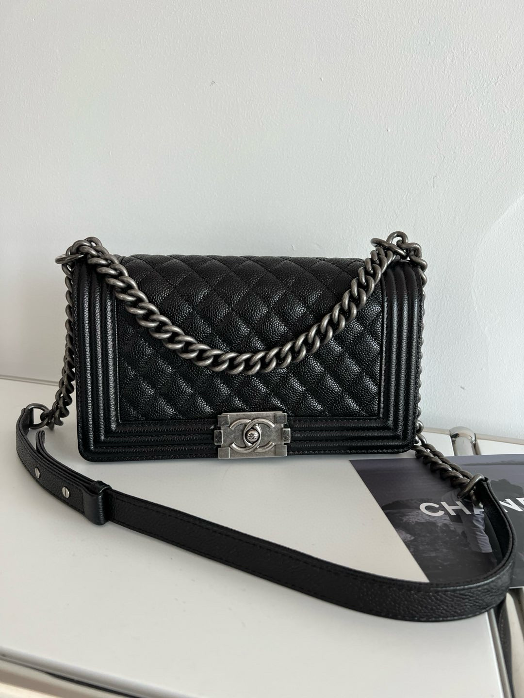95新 Chanel/香奈儿 1972 Chanel 黑银荔枝牛Leboy中号