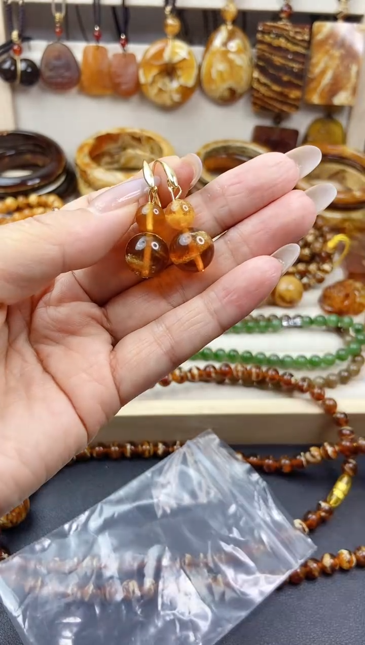 未镶嵌琥珀裸石耳坠多样性发货