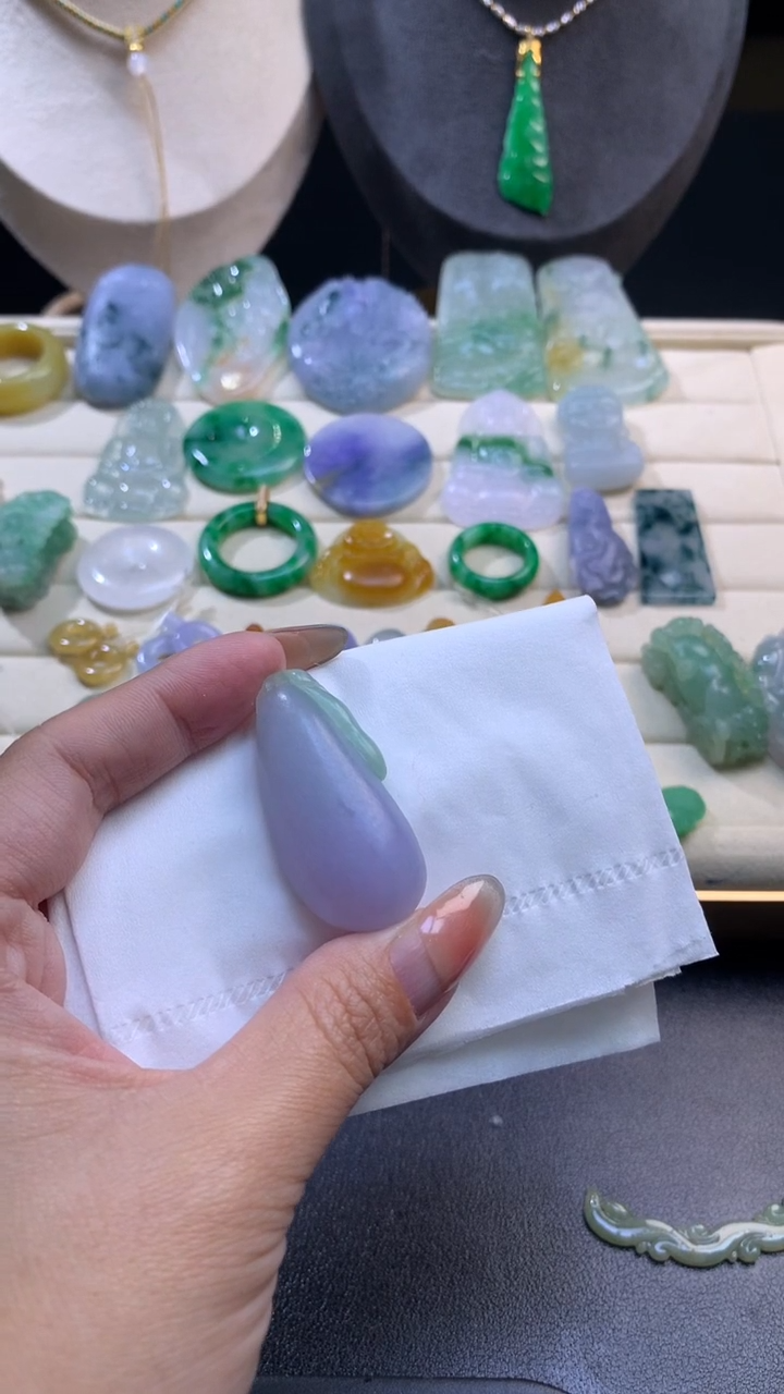 【闪购商品】定制翡翠未镶嵌翡翠