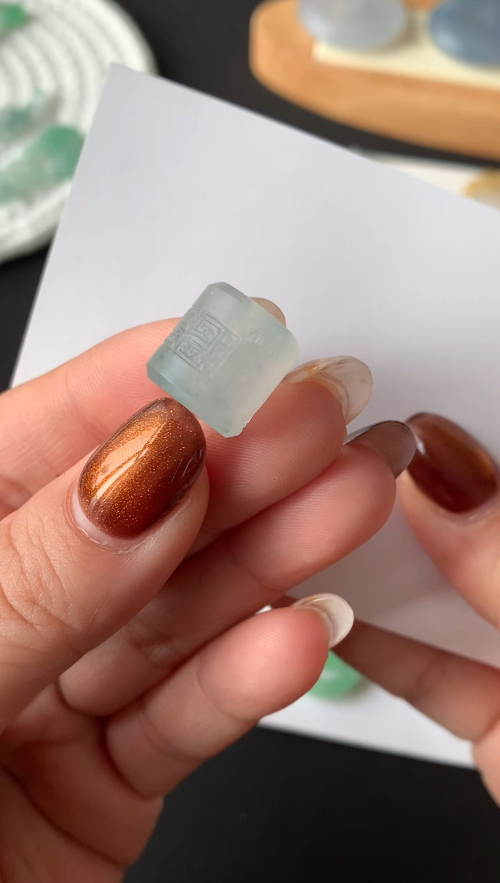 未镶嵌定制翡翠尺寸13.5*13.2