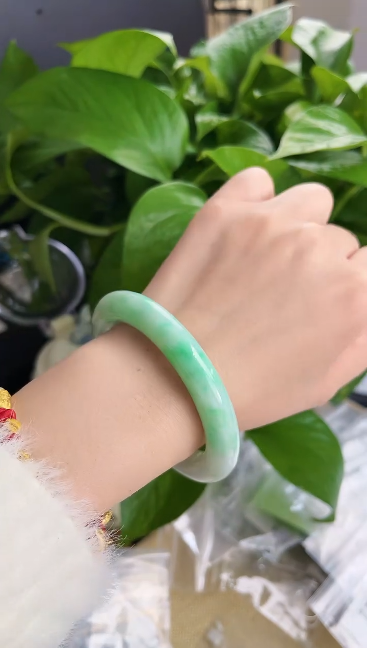 【闪购商品】翡翠手镯未镶嵌翡翠手镯