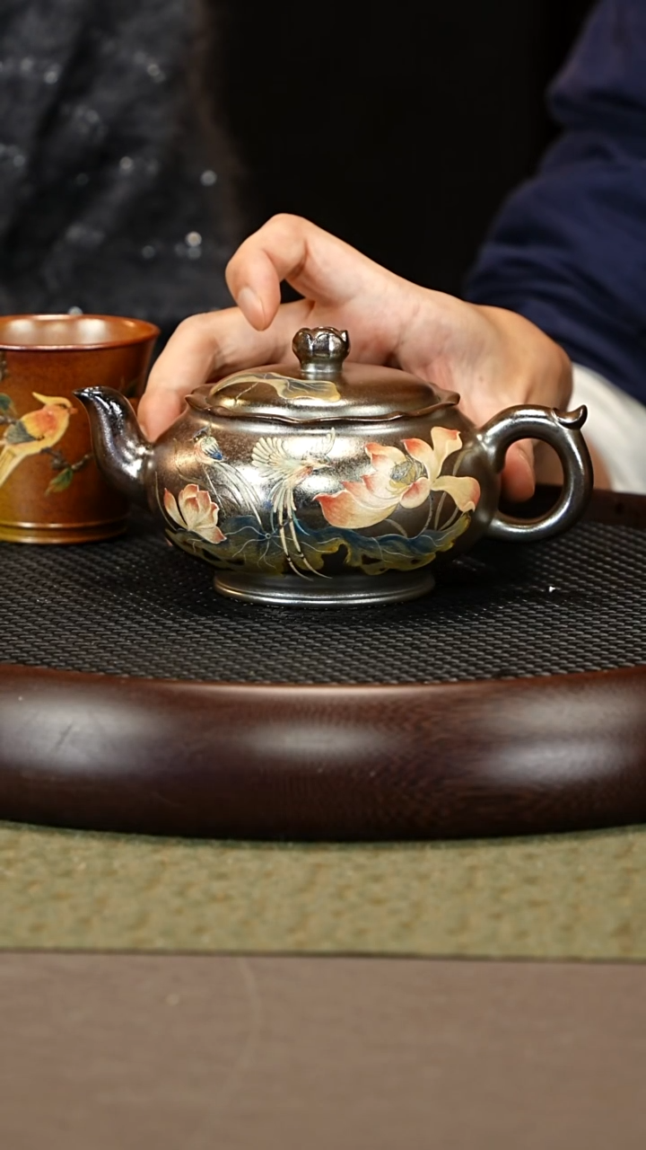 茶壶紫砂43 姚玲香 石骨天青流光淬 扁莲韵500cc