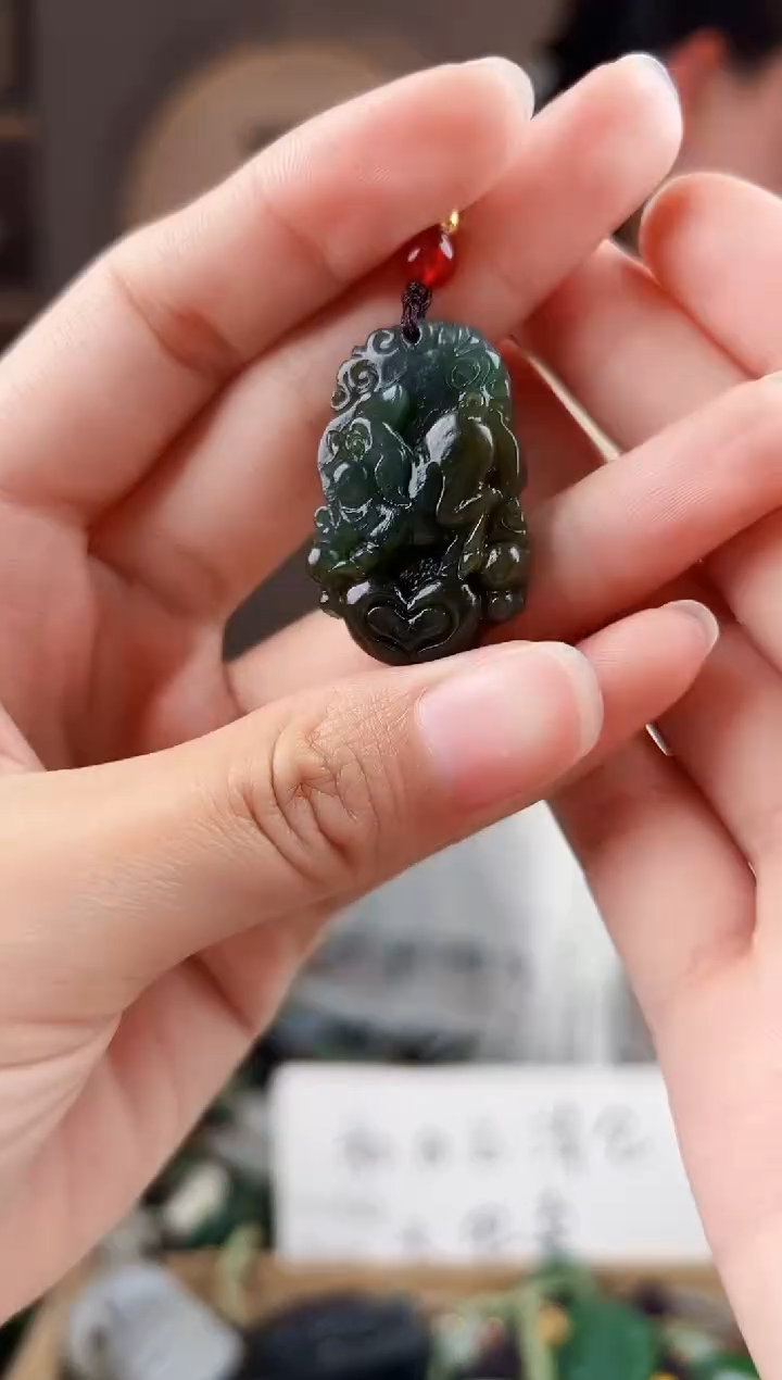 颈饰未镶嵌和田玉拍一发一，多样性发货