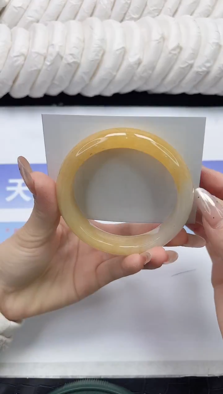 未镶嵌手镯石英质玉52-59..8