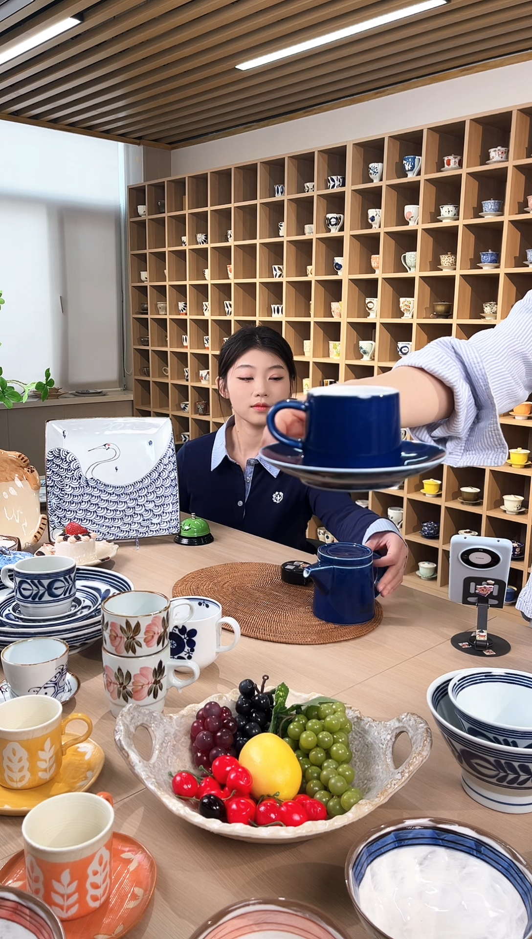 【闪购商品】瓷片白山M系列 杯盘套装（蓝）