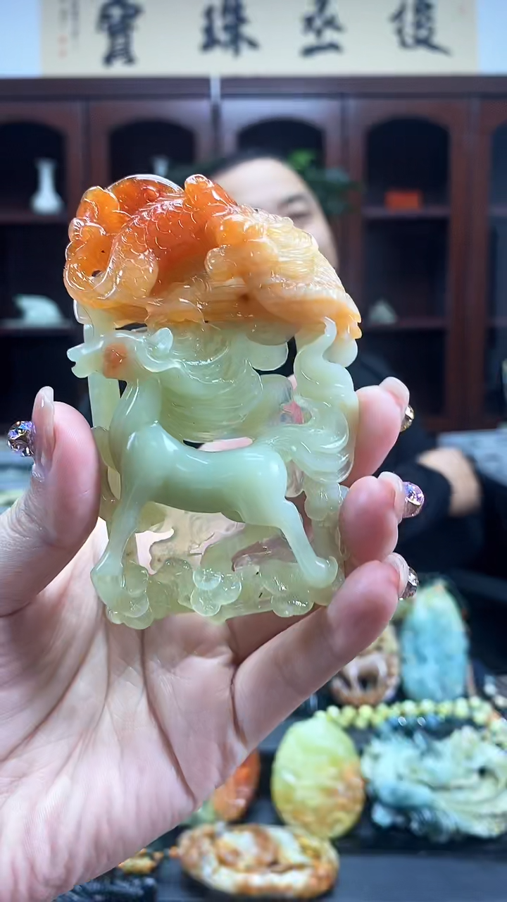 【闪购商品】蛇纹石玉吊坠未镶嵌·