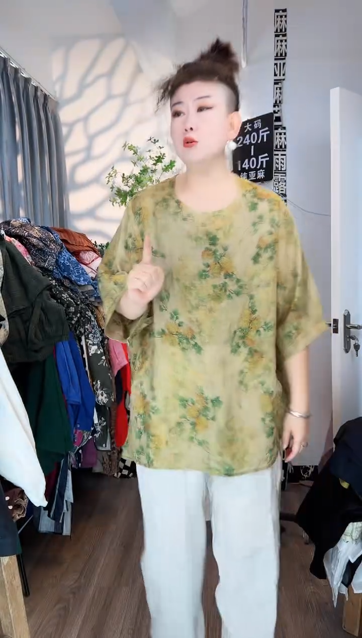 亚麻大码女装系列。