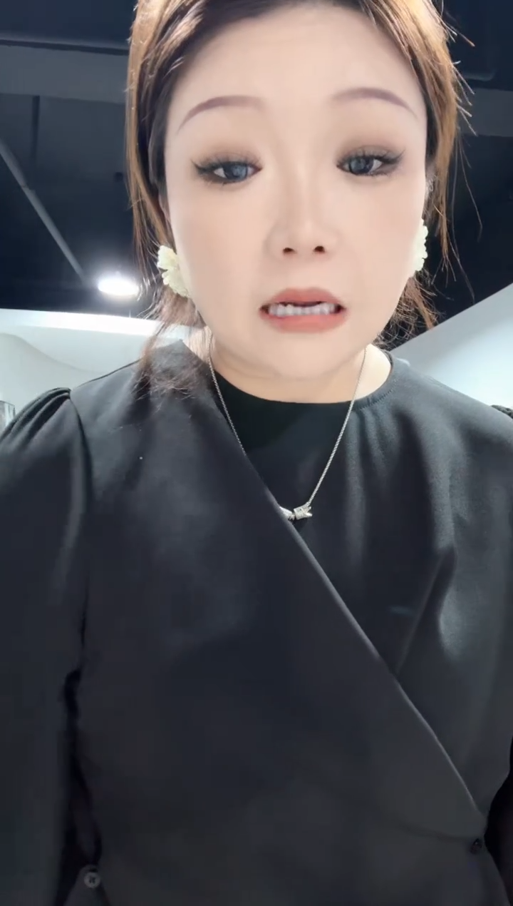 938--小花宽松套装--大码