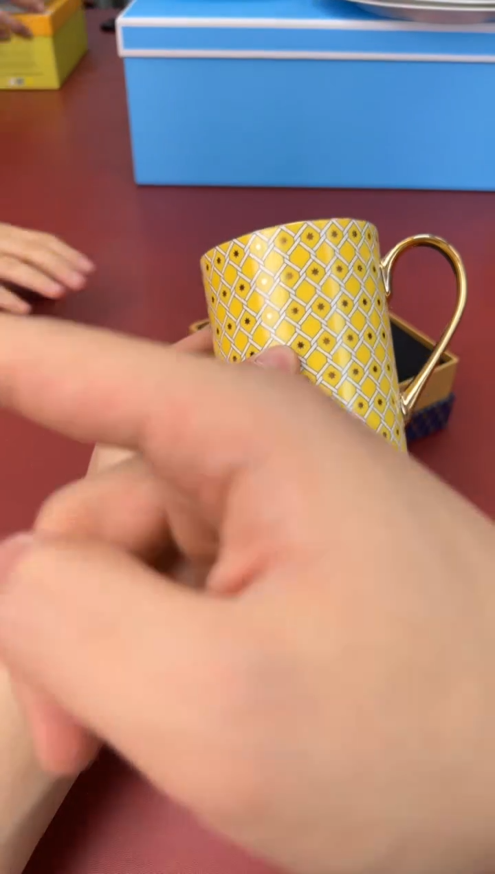 【闪购商品】瓷片新号开播全场漏@@H1783