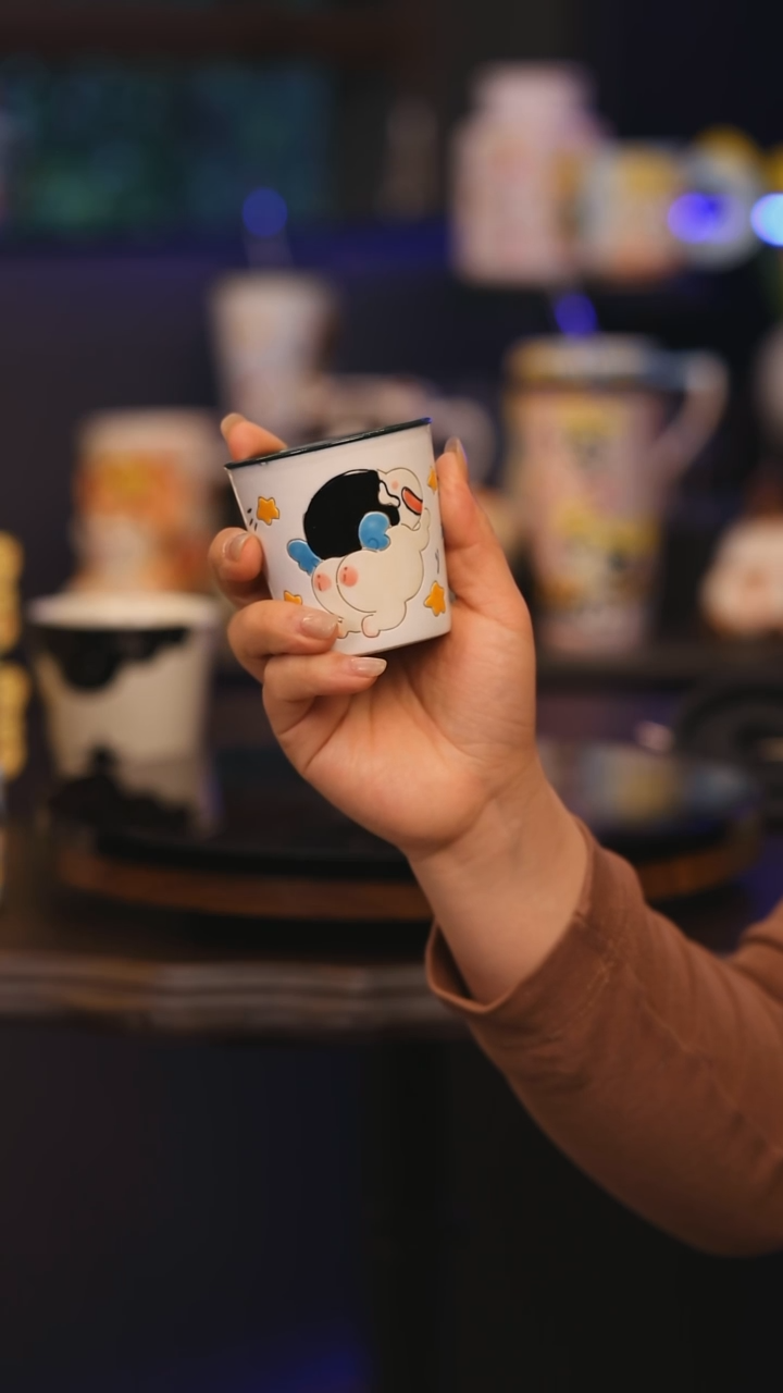 【闪购商品】摆件景德镇釉下彩绘设计师款式陶瓷