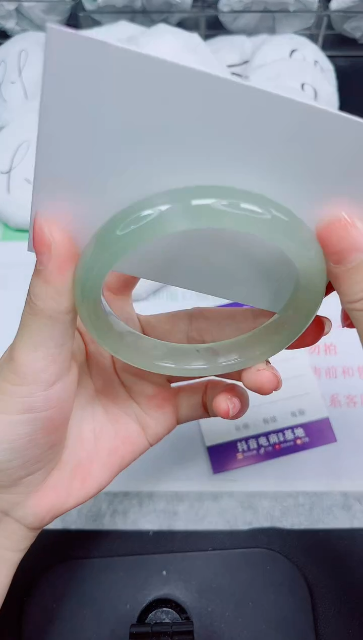 石英质玉手镯未镶嵌16-60