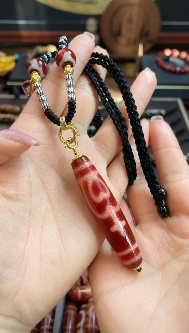 未镶嵌颈饰玛瑙/玉髓?****?美泓精品高油红肉大宝瓶颈饰
