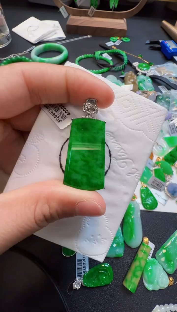 【闪购商品】定制翡翠18K金镶嵌6800元