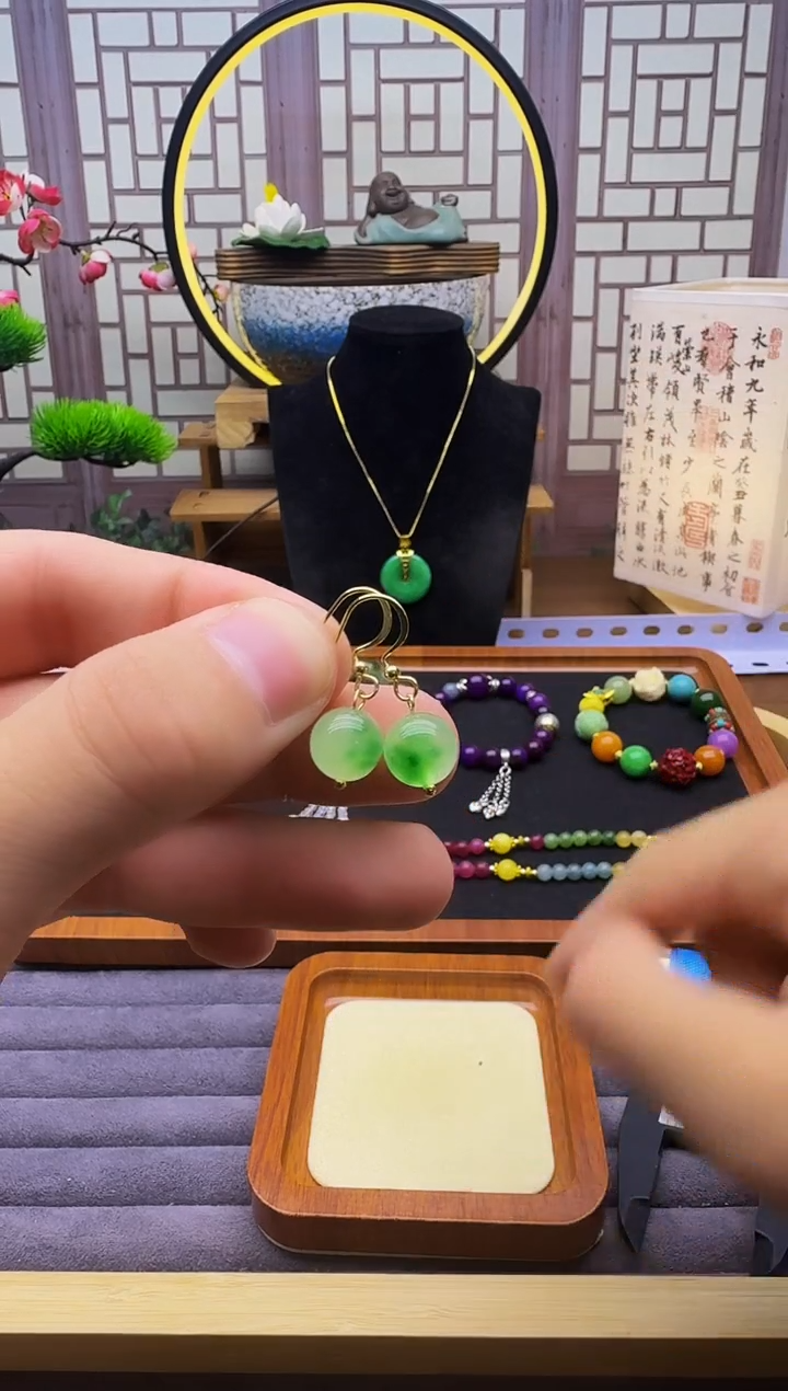 翡翠14K金镶嵌耳饰E318