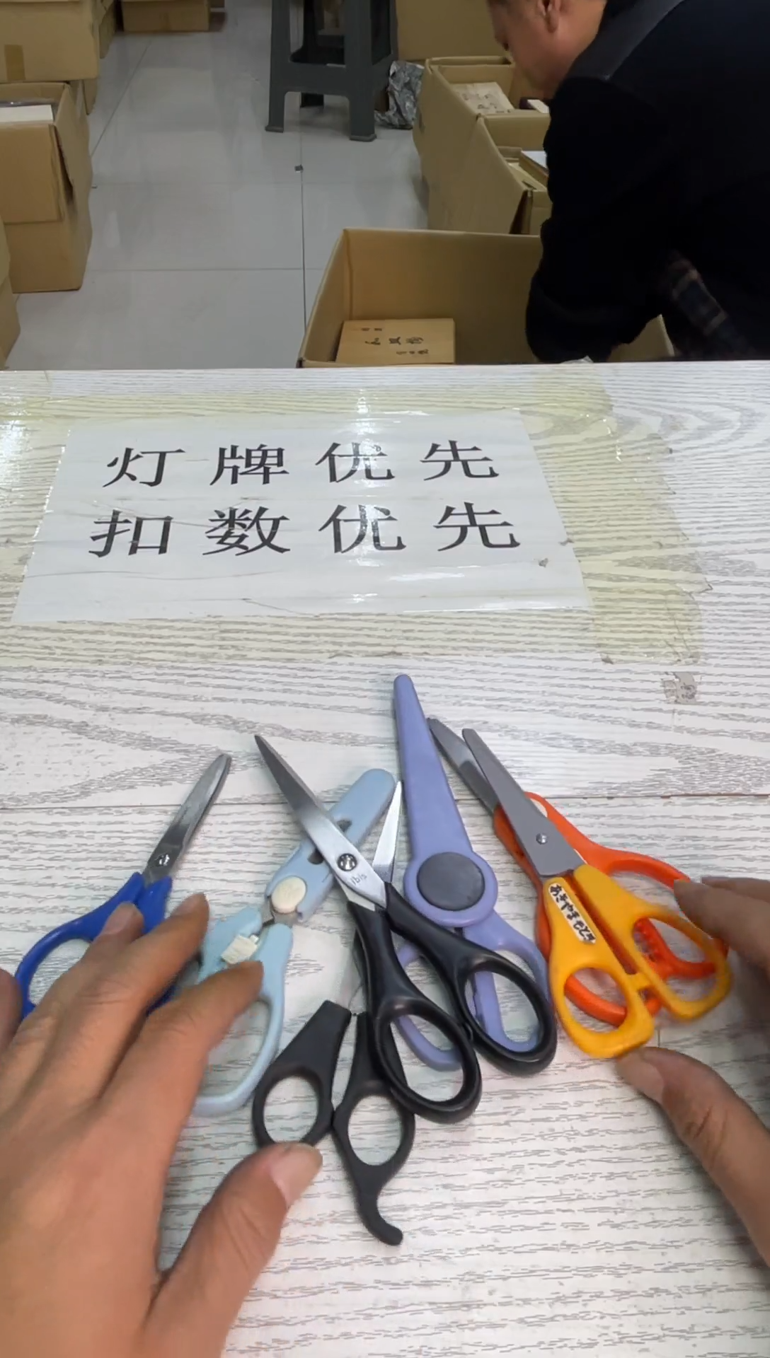 1默认微瑕，no退no换，介意勿拍