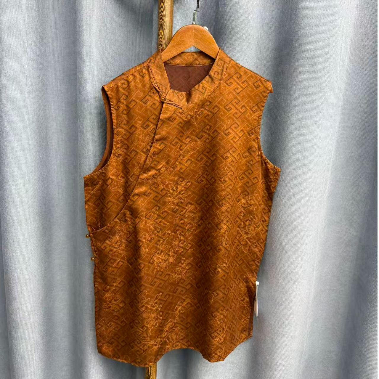 2025夏季新款时尚简约新中式桑蚕丝香云纱奥黛提花上衣女H840