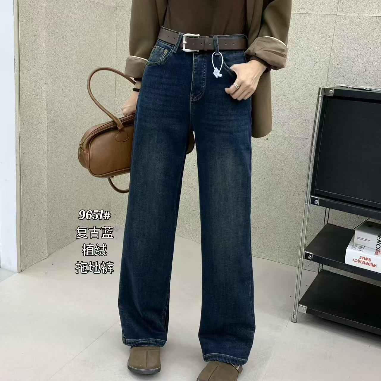 9651新款加植绒保暖显瘦直筒牛仔裤