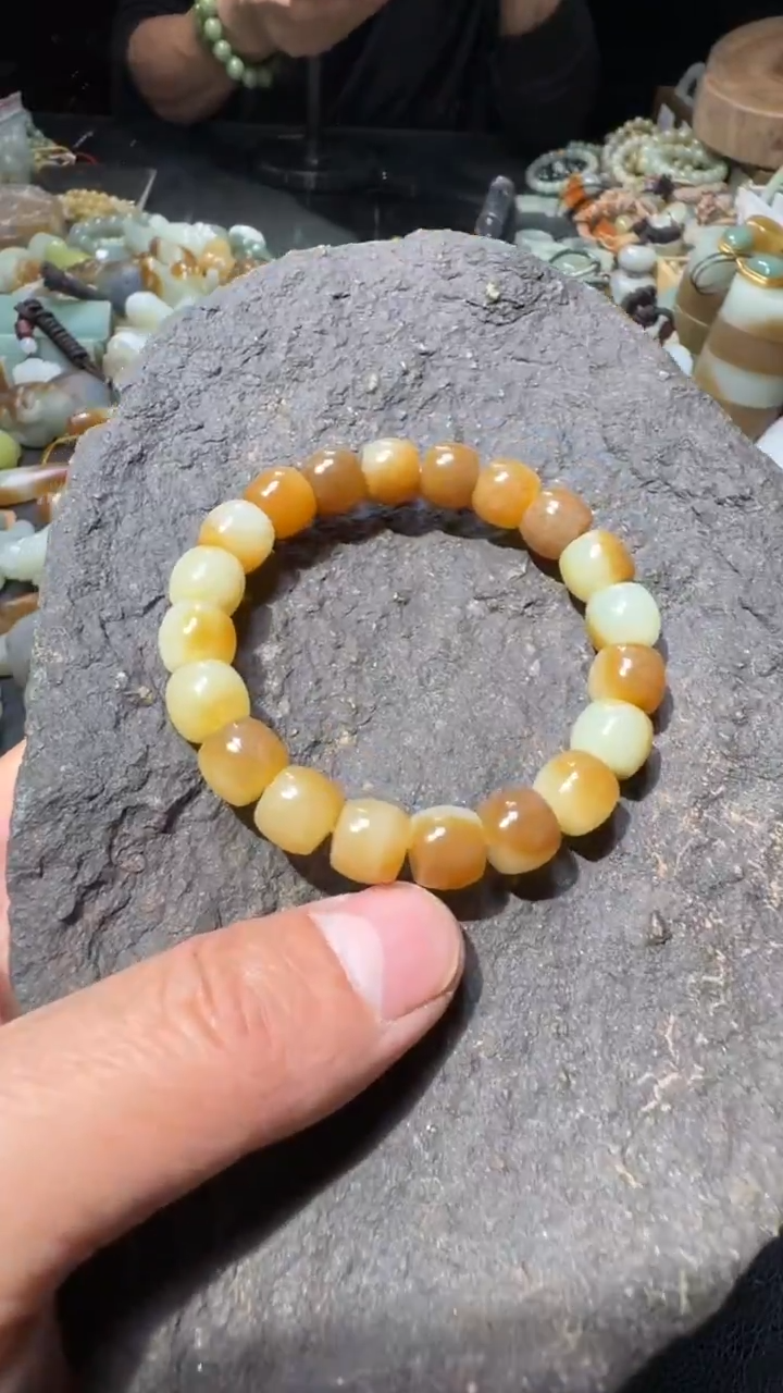 未镶嵌手链和田玉手串