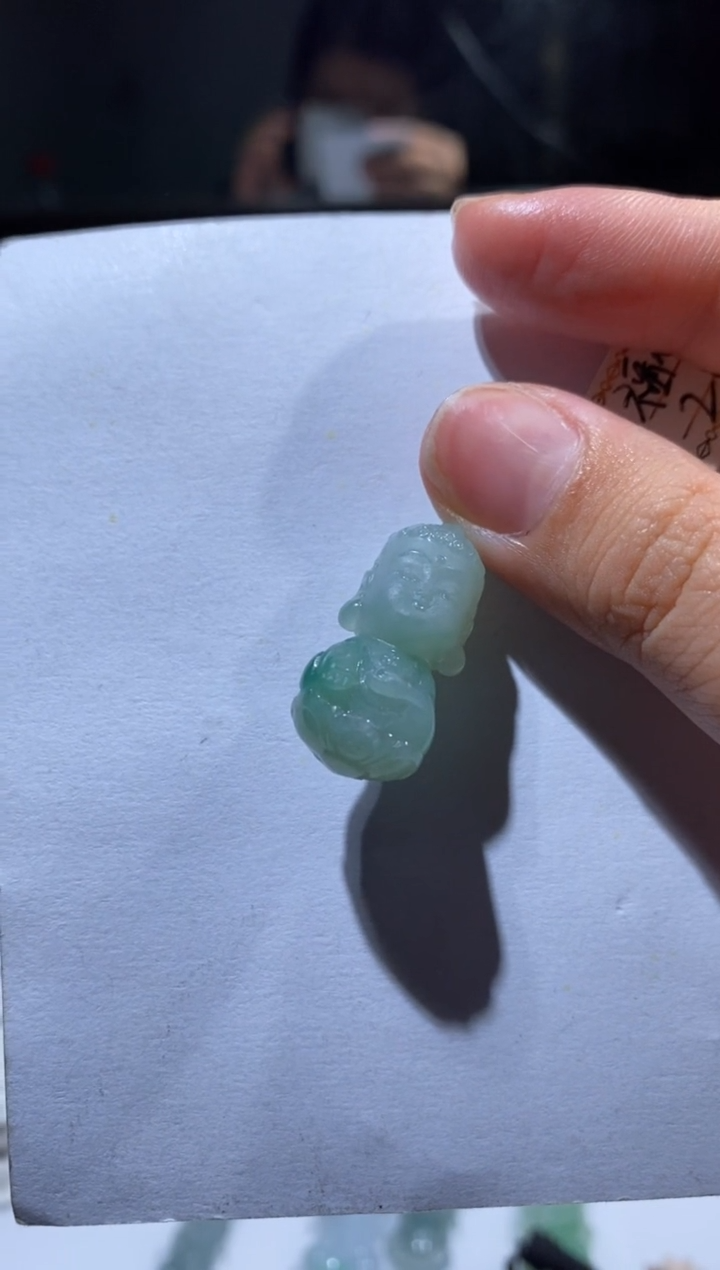 【闪购商品】翡翠颈饰未镶嵌药师宝宝佛