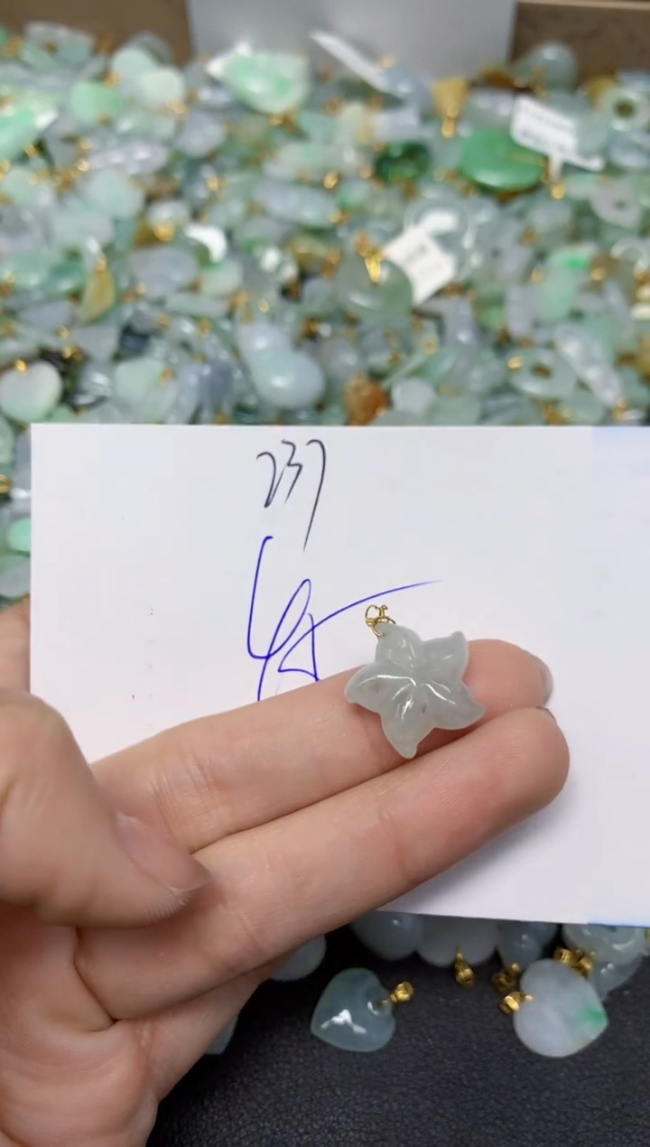 【闪购商品】翡翠颈饰18K金镶嵌 天然翡翠A货