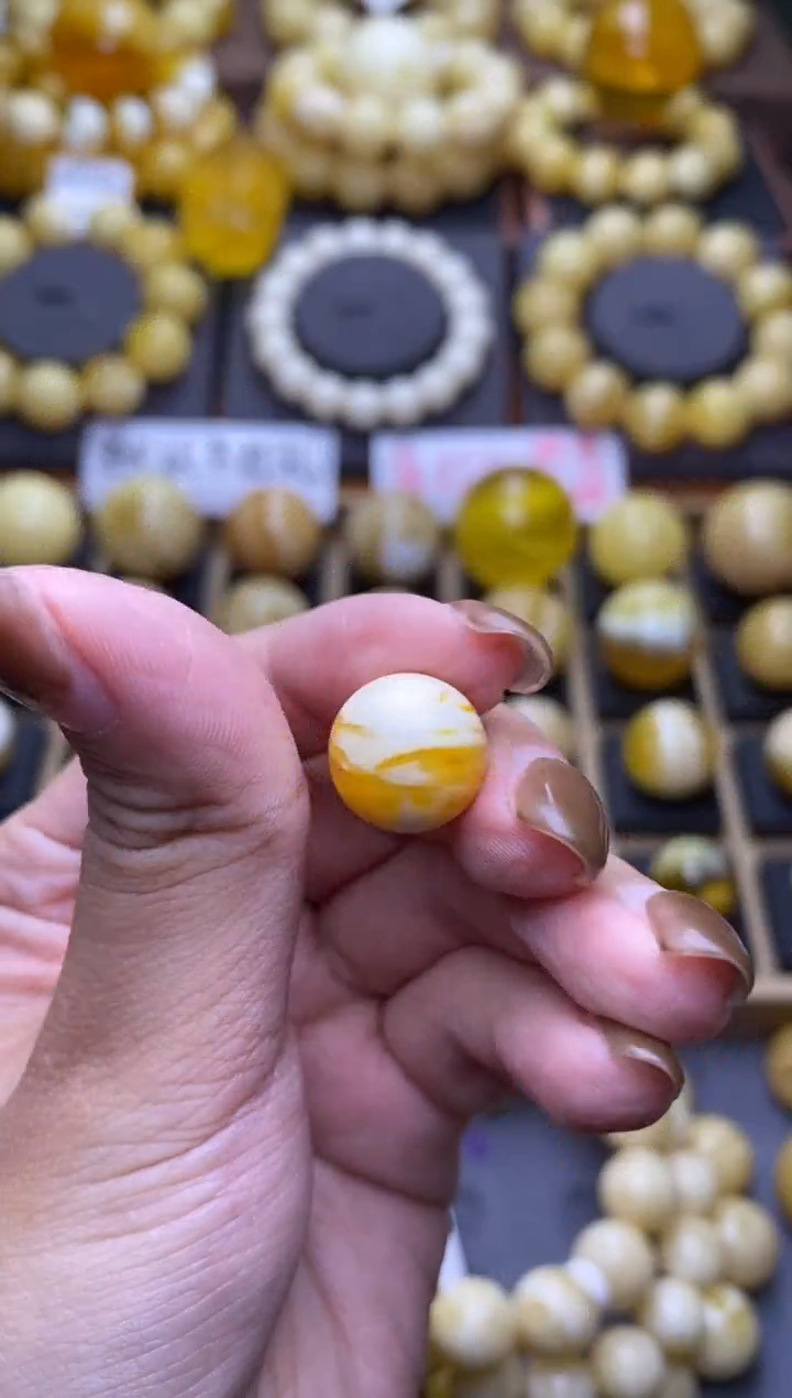 【闪购商品】琥珀裸石未镶嵌 大小姐珠宝严选115