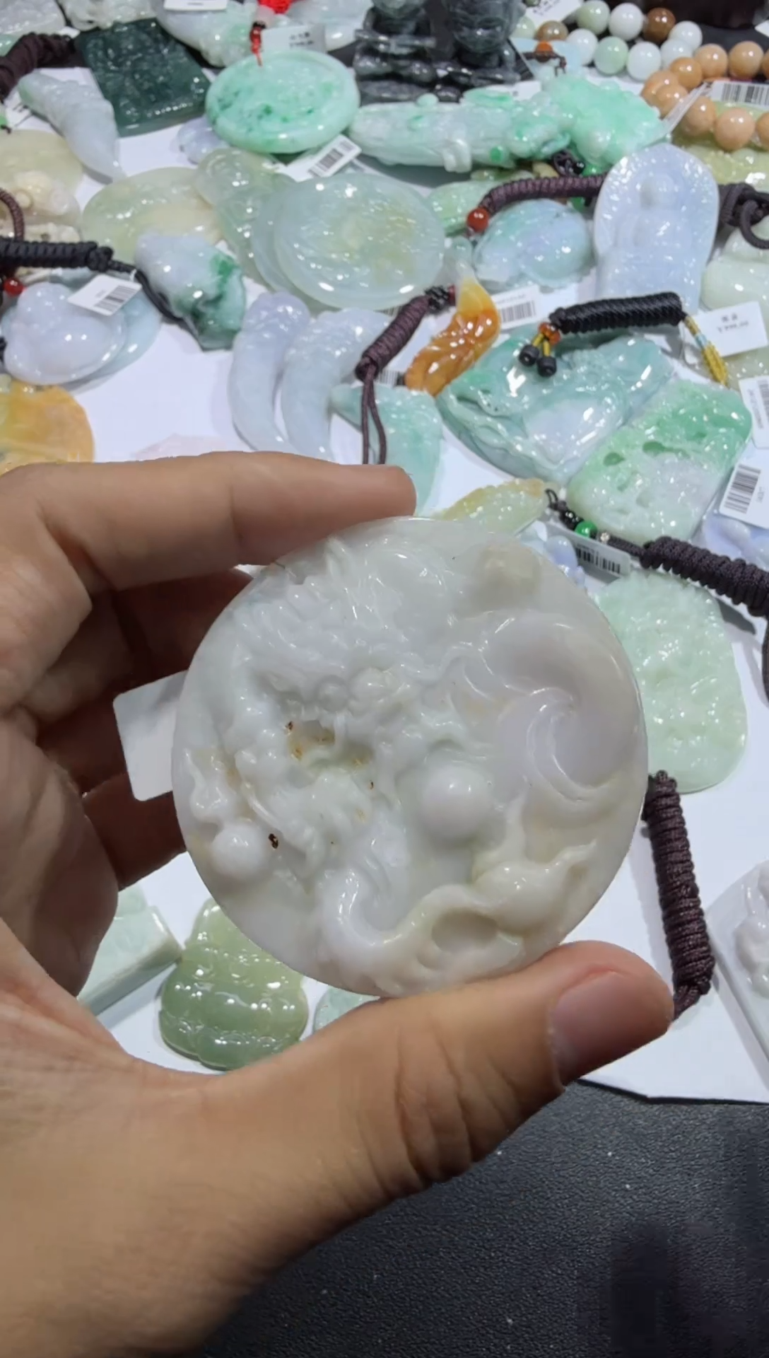 【闪购商品】翡翠颈饰未镶嵌00009449