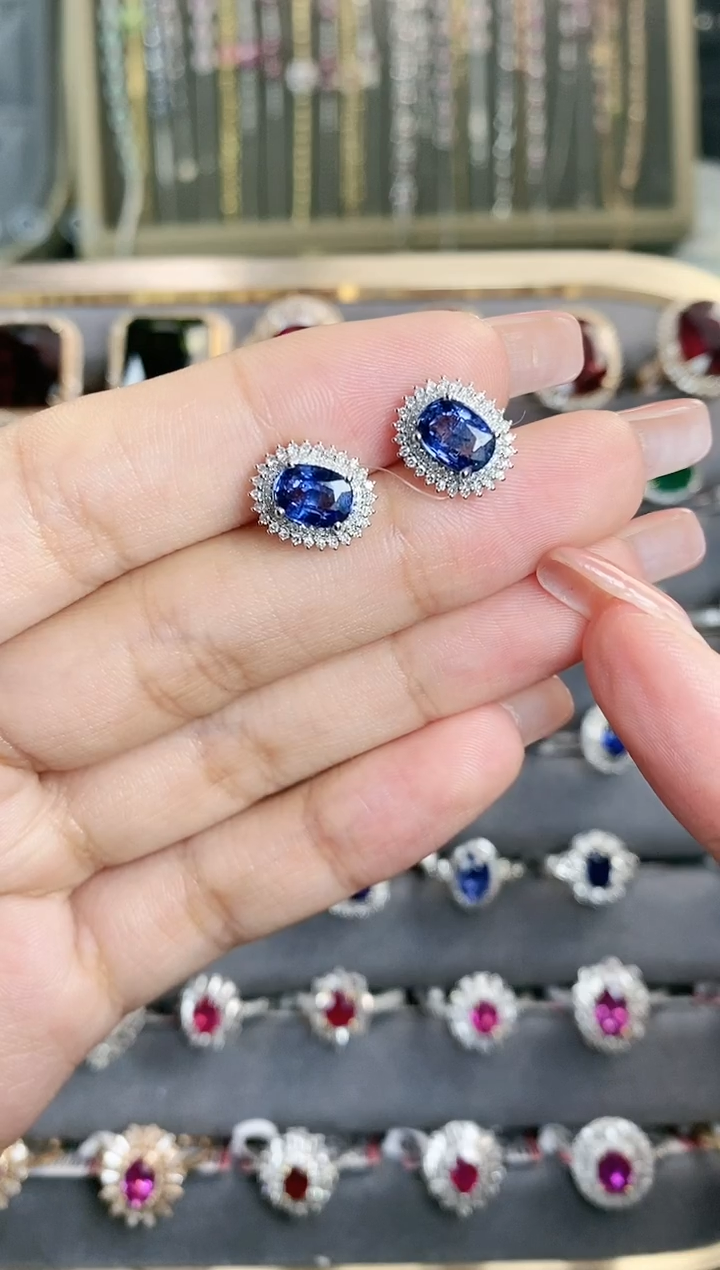 蓝宝石耳饰18K金镶嵌·