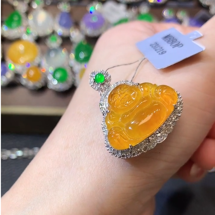 【云中意】翡翠吊坠(不含链)18K金镶嵌D65 总27800 补款17800