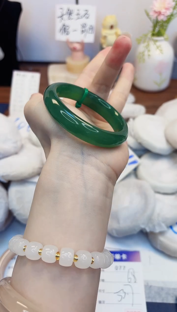 【闪购商品】石英质玉手镯未镶嵌77-东陵玉-圈口53