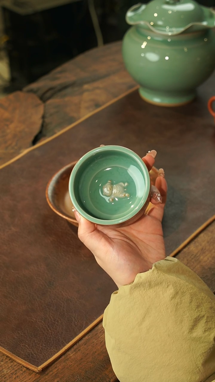 【闪购商品】瓷片王玮 草木灰 躺赢杯