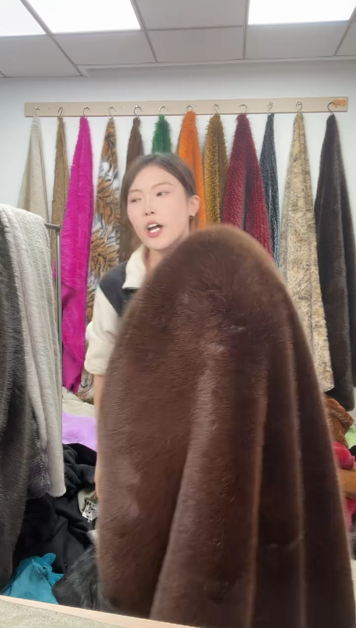 狐狸毛D537尺寸1.8*2