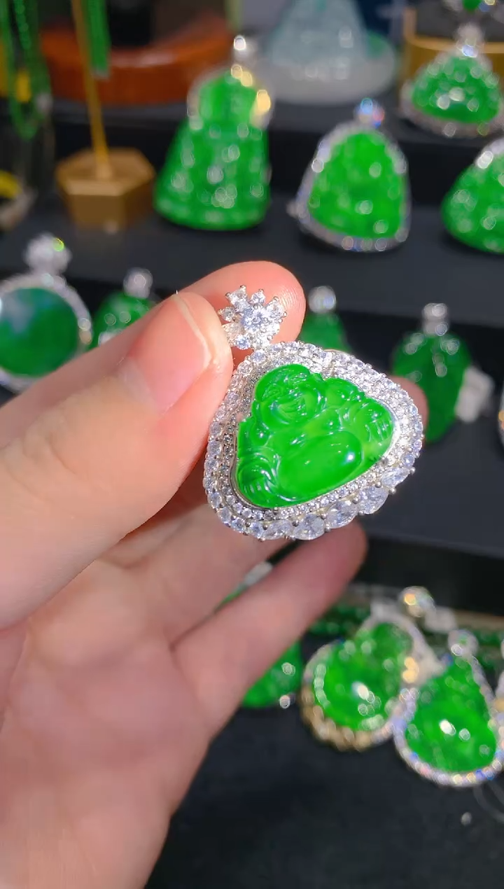 【闪购商品】翡翠颈饰银S925镶嵌45一季