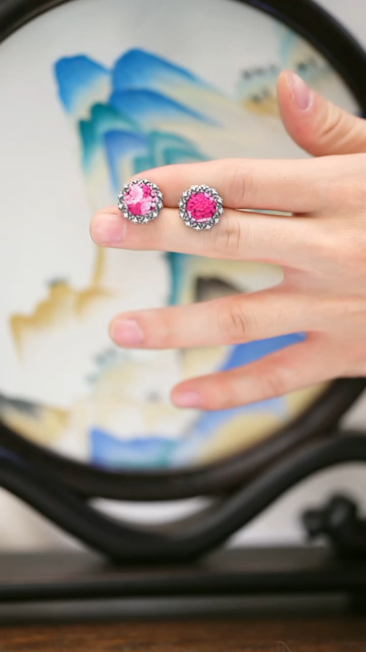 织绣18黔东南苗族刺绣