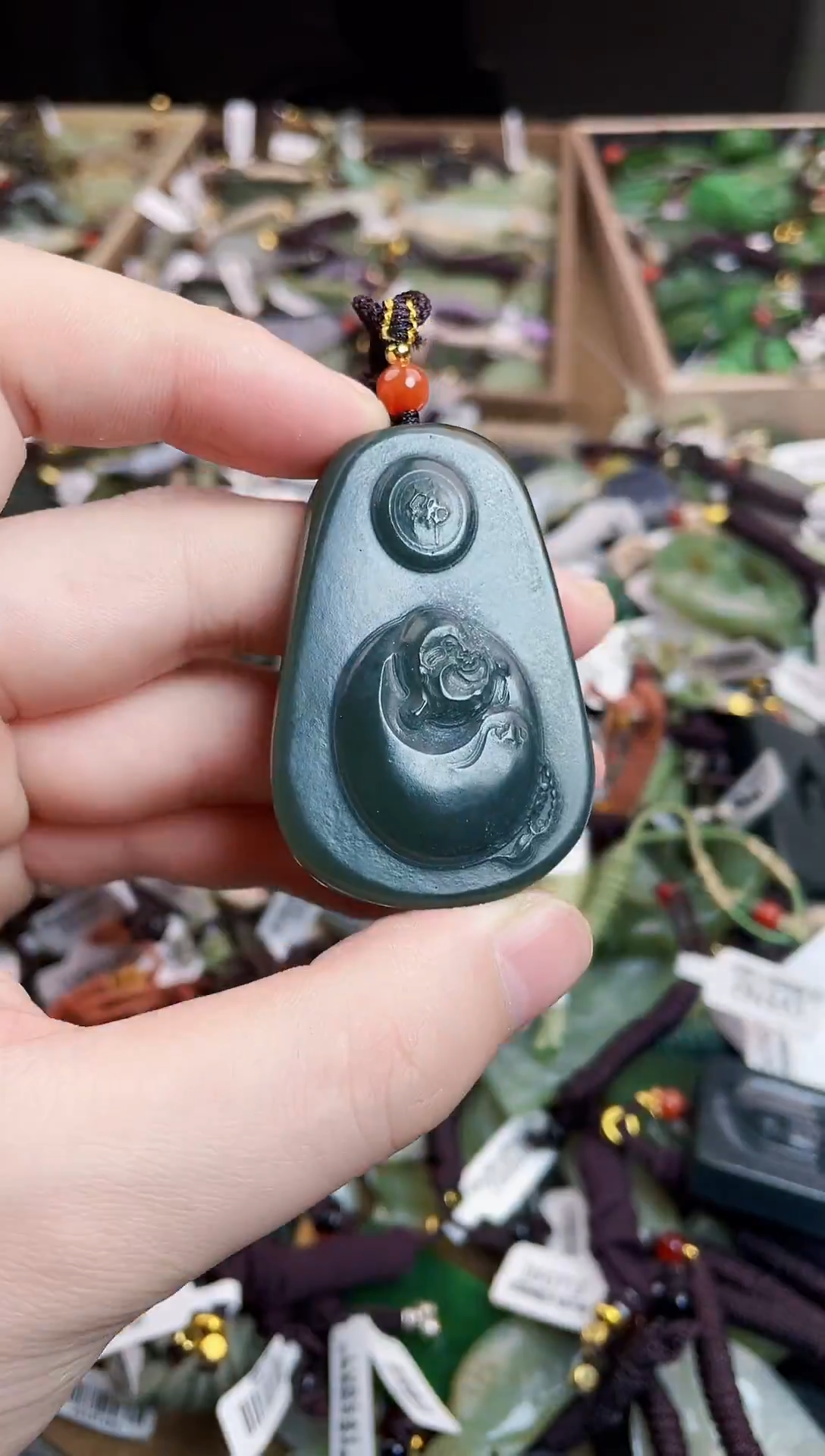 颈饰未镶嵌和田玉1