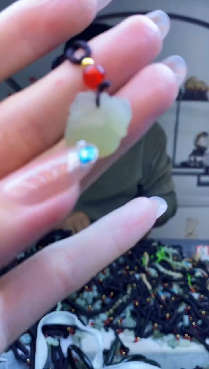 颈饰未镶嵌和田玉多样性发拍一发一