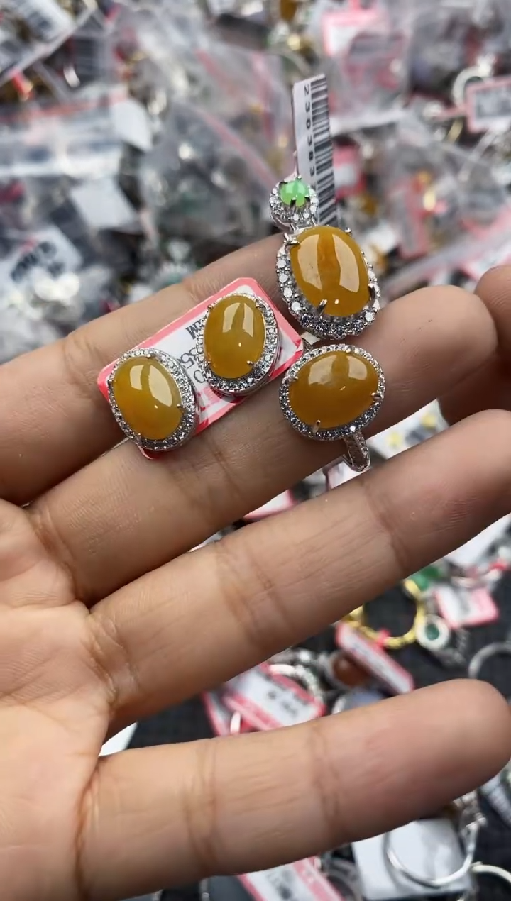 银S925镶嵌戒指翡翠999