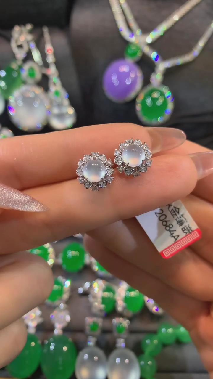 【闪购商品】翡翠耳饰18K金镶嵌耳饰