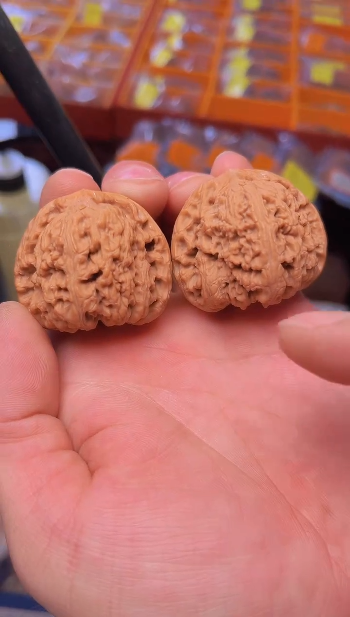 【闪购商品】文玩核桃把件43南疆石