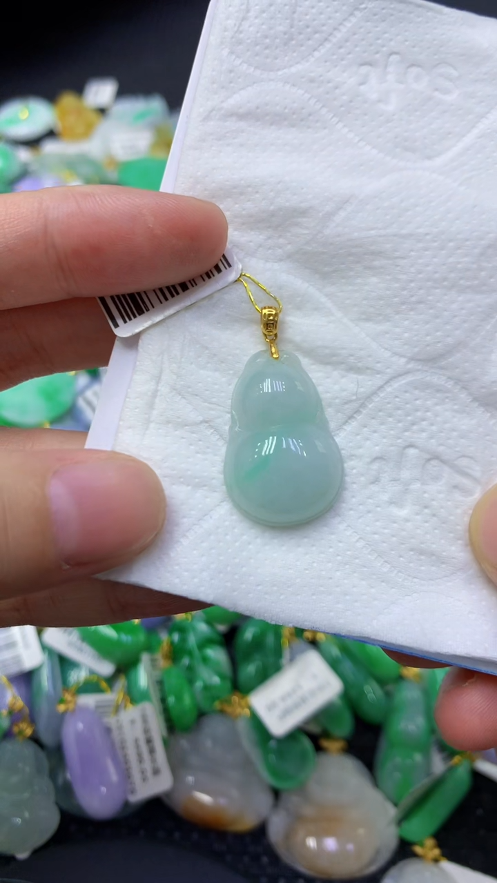 颈饰未镶嵌翡翠天然缅甸翡翠A货