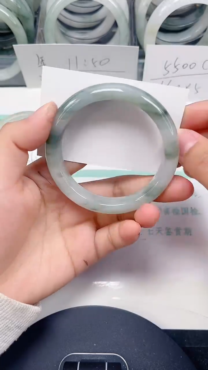 未镶嵌手镯石英质玉187-56/57