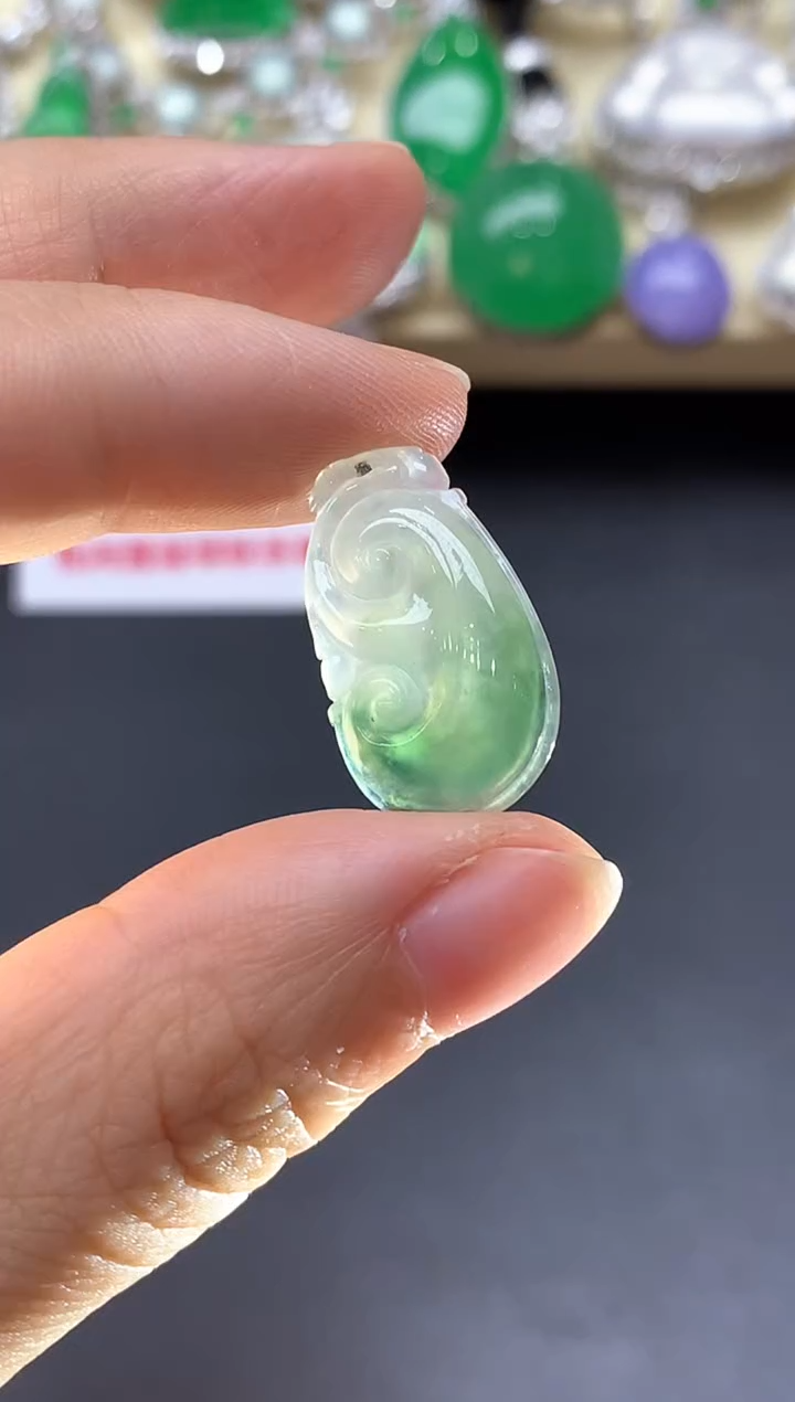 颈饰未镶嵌翡翠114中国好珍宝