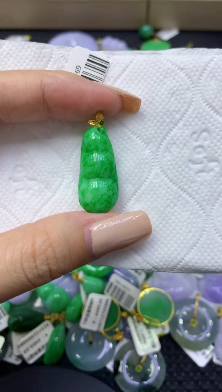 颈饰18K金镶嵌翡翠天然缅甸翡翠A货