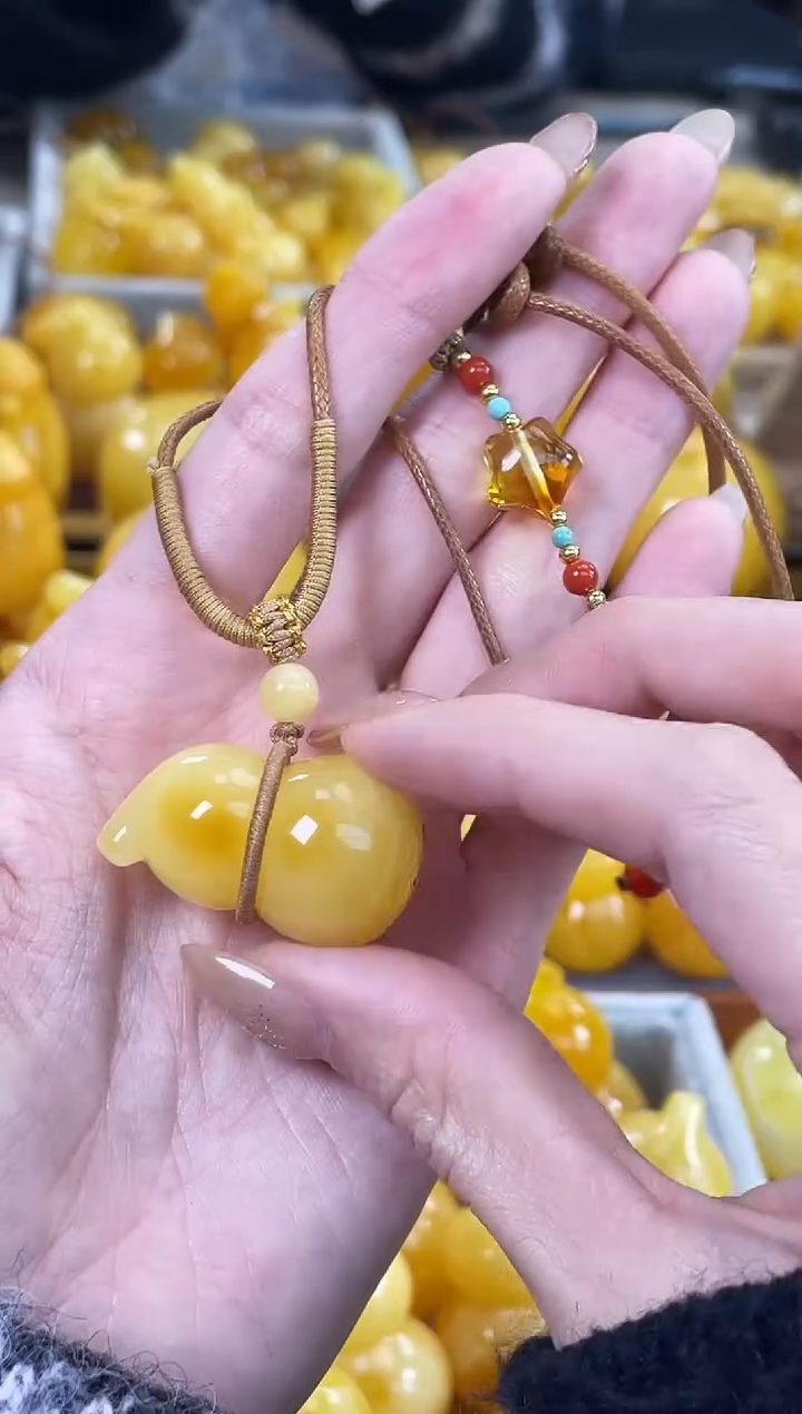 裸石琥珀未镶嵌J12