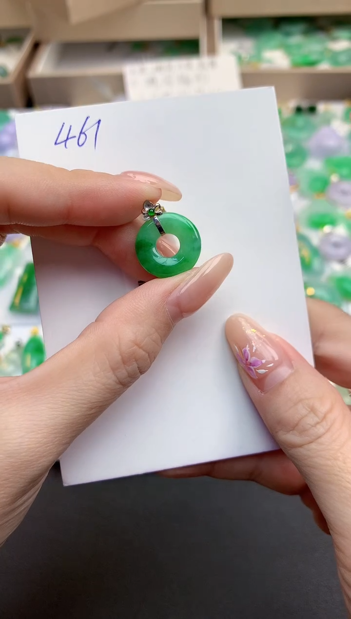 颈饰18K金镶嵌翡翠天然缅甸A货翡翠