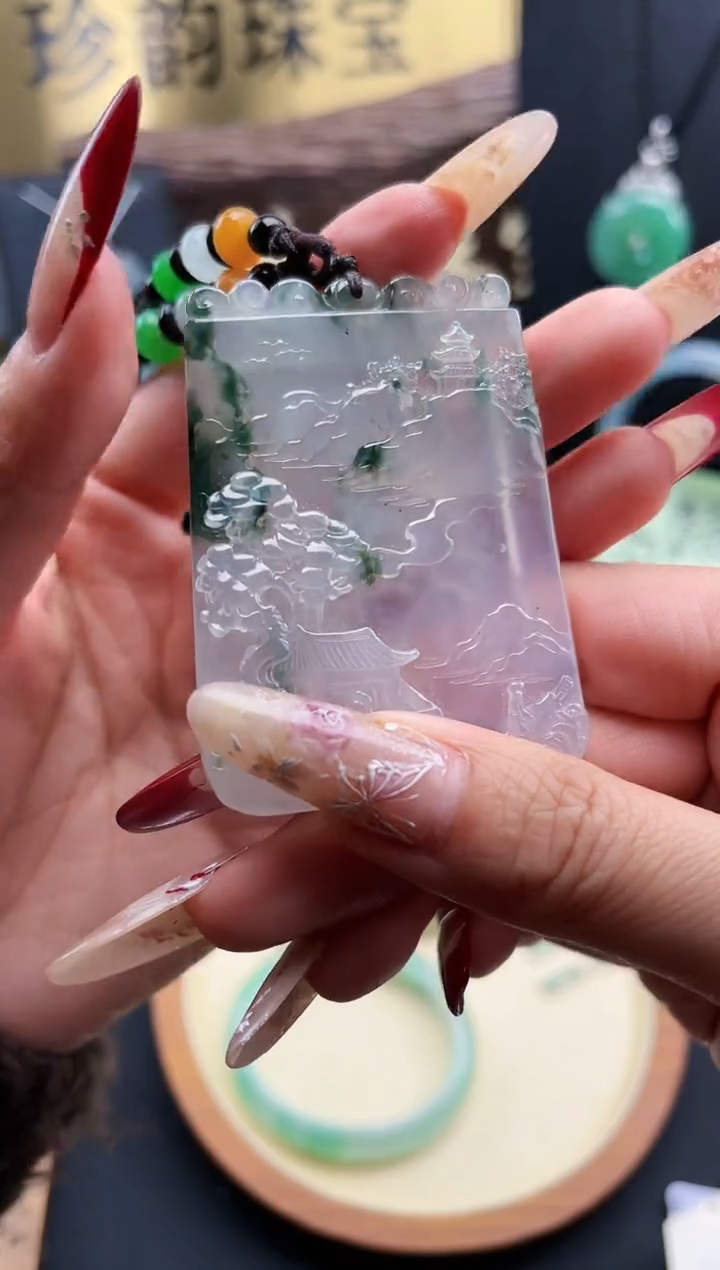 【闪购商品】翡翠颈饰未镶嵌山水牌