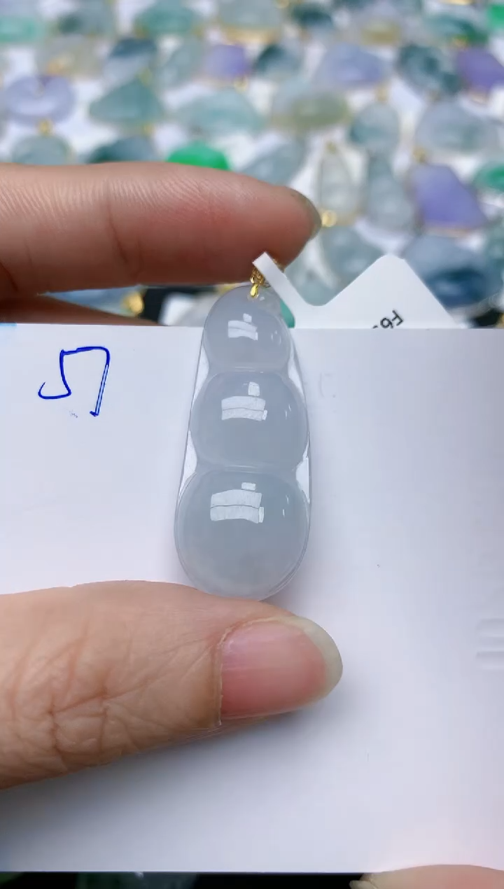 【闪购商品】翡翠颈饰18K金镶嵌天然翡翠A货    