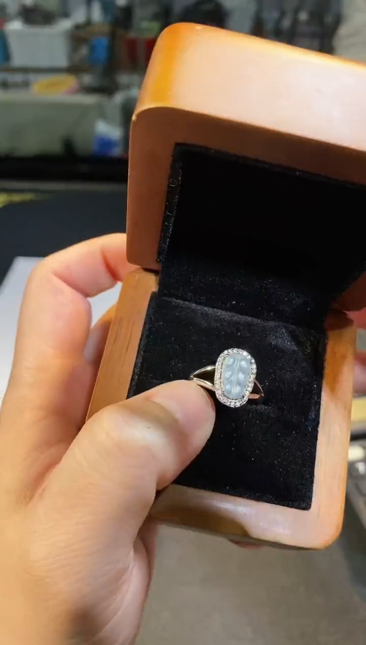 【闪购商品】翡翠戒指未镶嵌多样性发货不含链其一