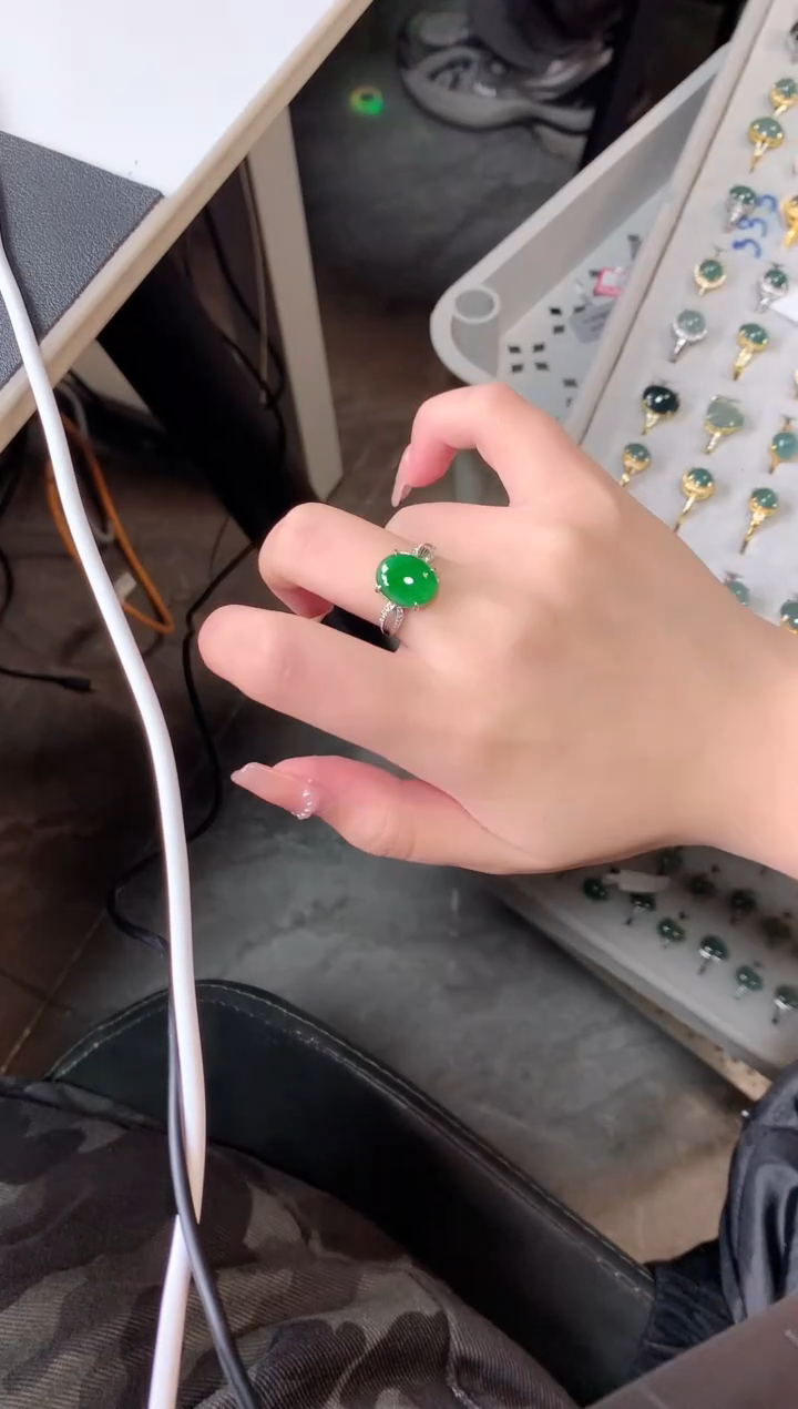 【闪购商品】翡翠戒指银S925镶嵌52141