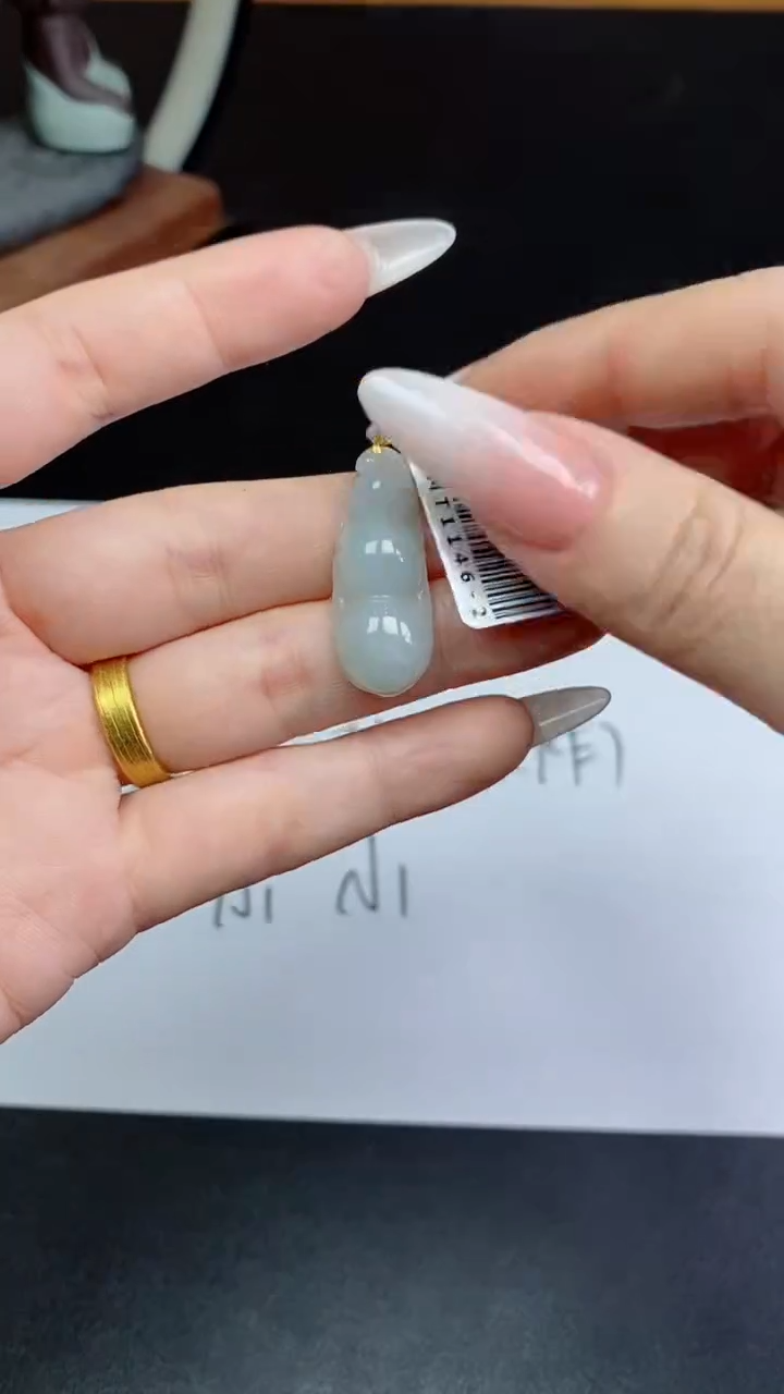 【闪购商品】翡翠挂件18K金镶嵌豆子多人@@CMT1146-2
