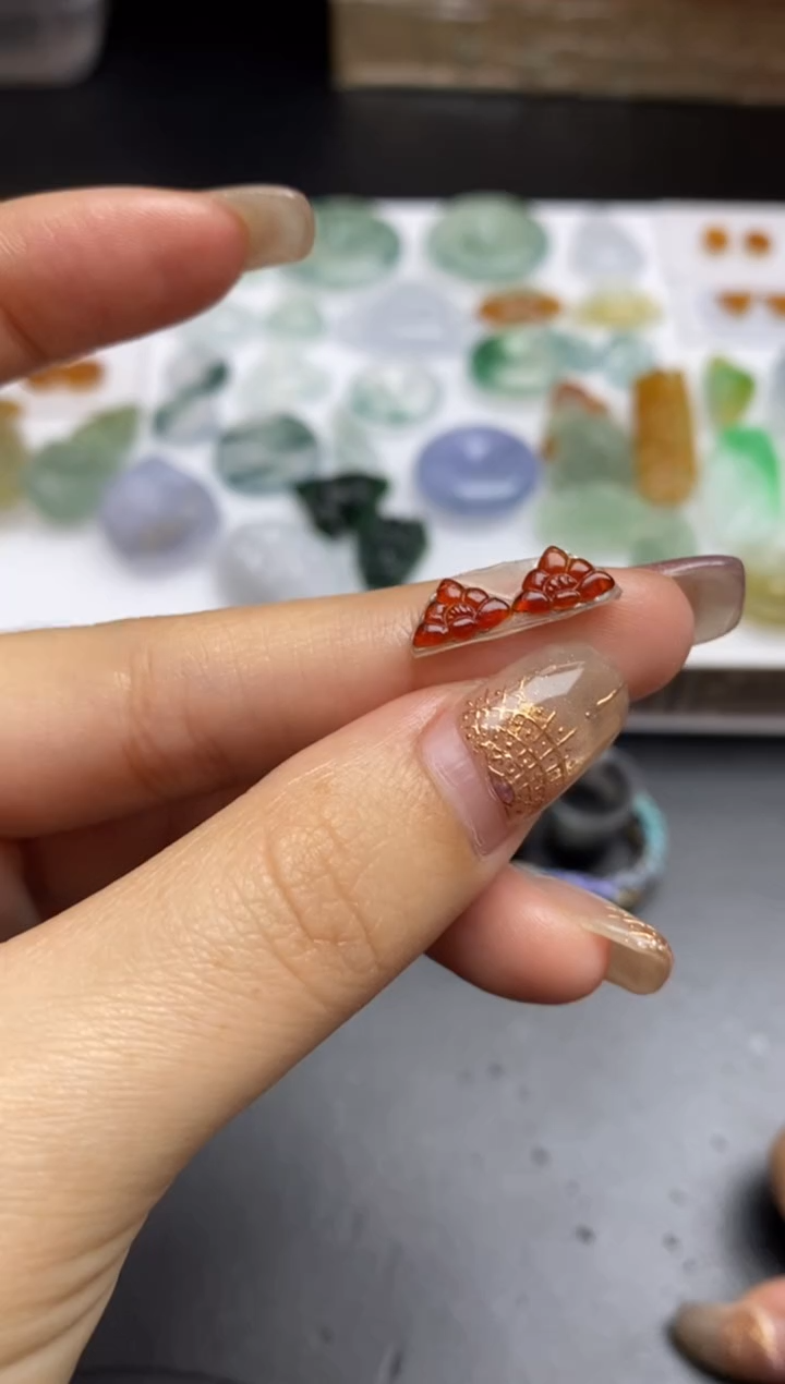 【闪购商品】定制翡翠未镶嵌翡翠毛货~